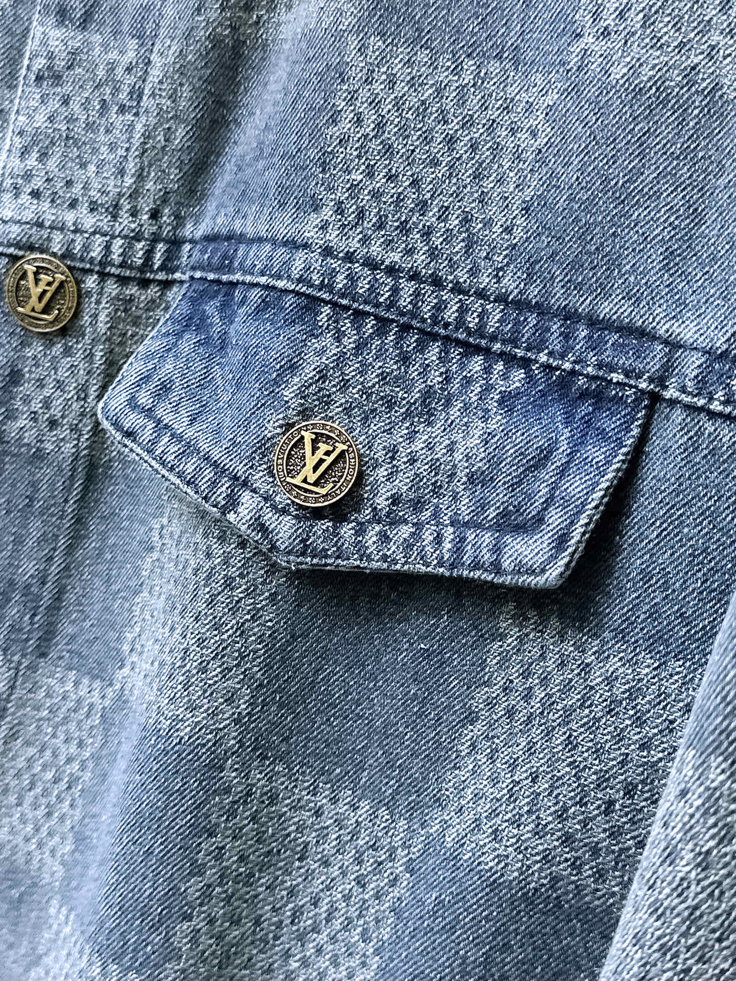 LV SHIRT JACKET IN COUNTRY BLUE DAMIER DENIM 239122