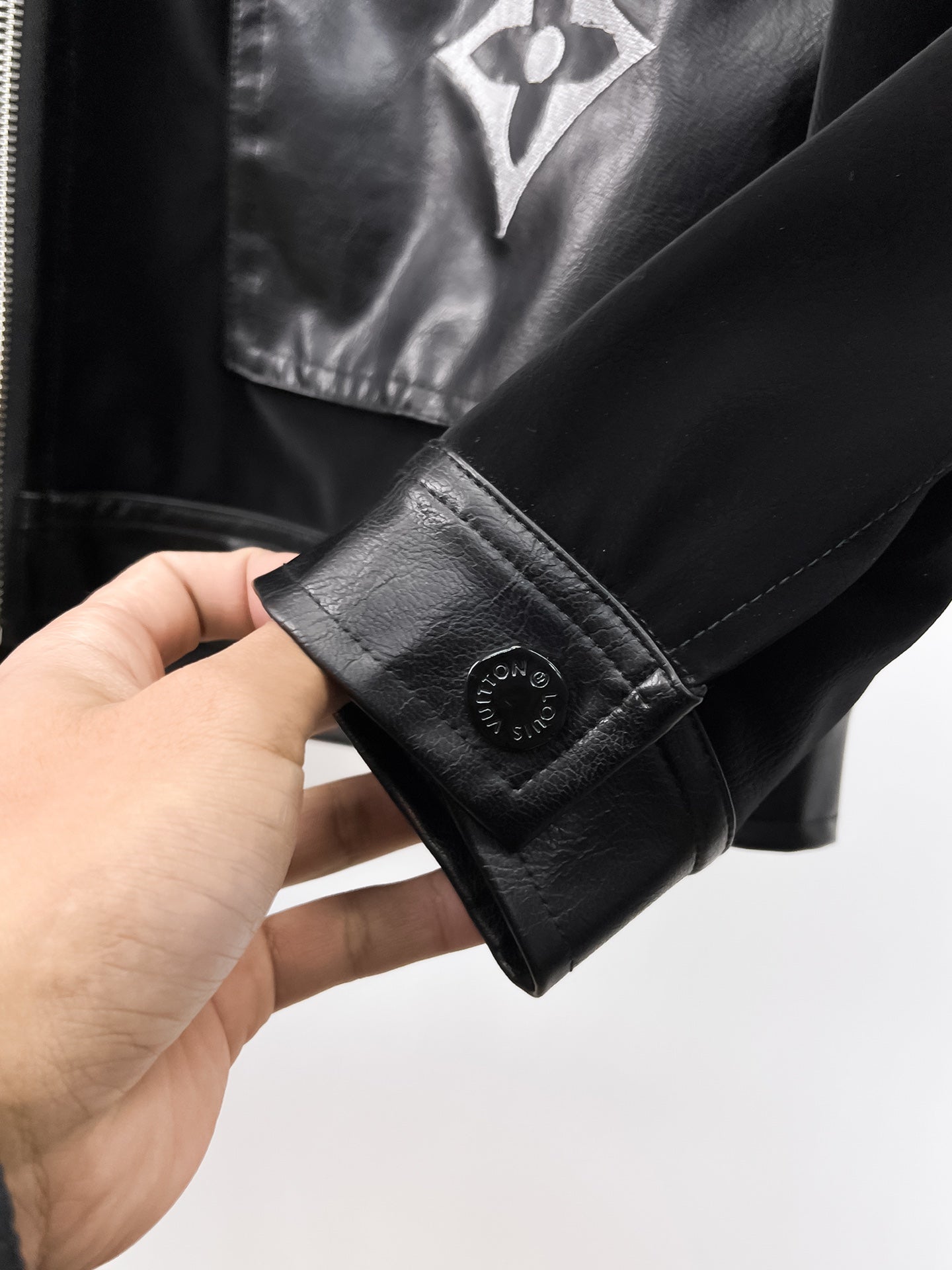 LV BLACK CALFSKIN JACKET 239522