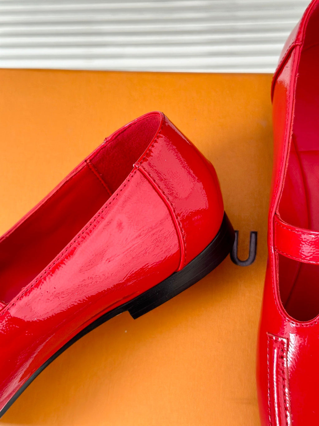 LV WOMEN SOHO FLAT MARY JANE IN CHERRY RED CALFSKIN