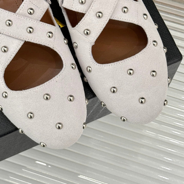 CROSSED STRAP BALLET FLATS IN WHITE SUEDE