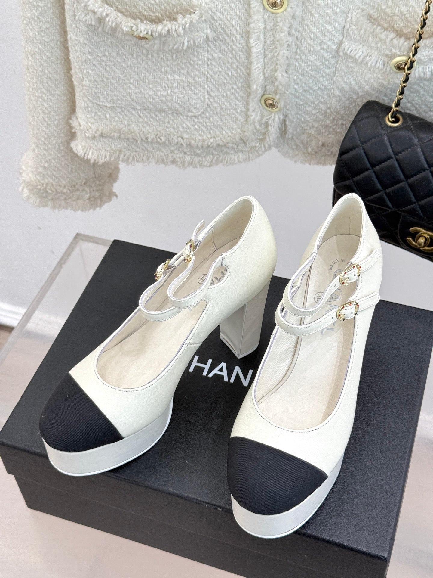 FLATFORM SANDAL 110 MM IN WHITE CALFSKIN