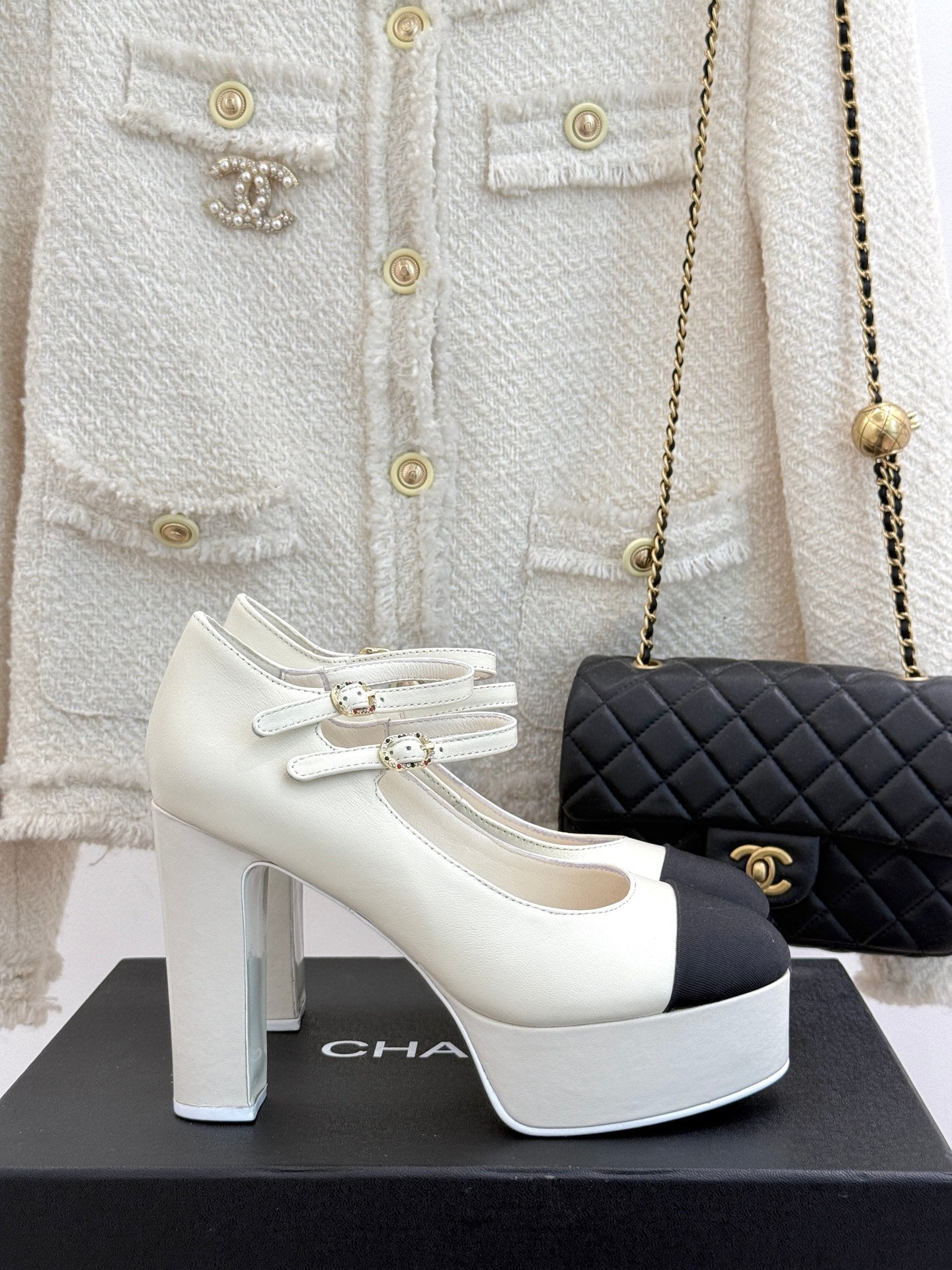 FLATFORM SANDAL 110 MM IN WHITE CALFSKIN
