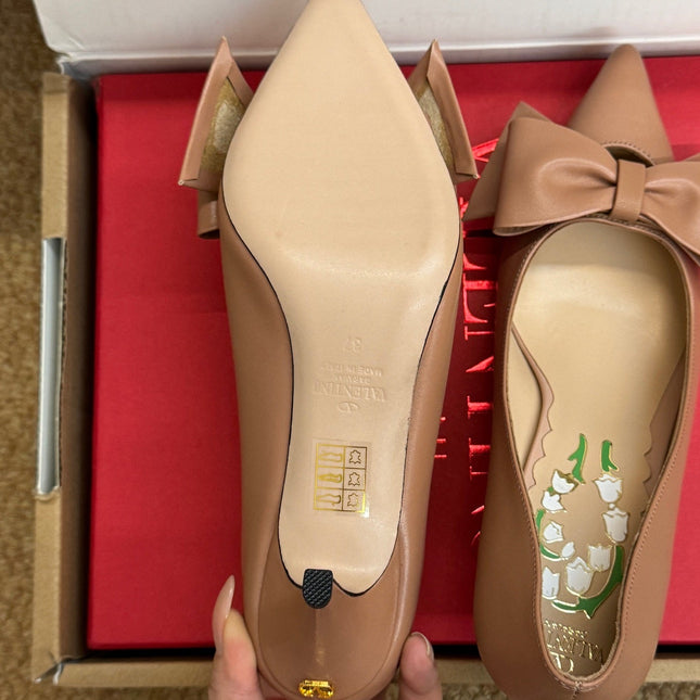 VALENTINO 26S HIGH HEEL SHOES IN NUDE PINK CALFSKIN WITH BOW
