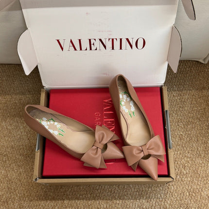 VALENTINO 26S HIGH HEEL SHOES IN NUDE PINK CALFSKIN WITH BOW