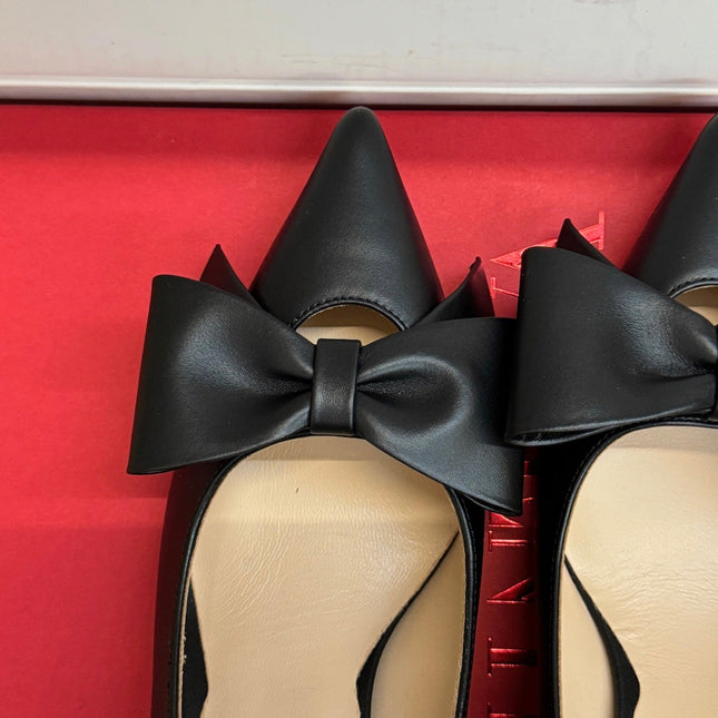 VALENTINO 26S HIGH HEEL SHOES IN BLACK CALFSKIN WITH BOW