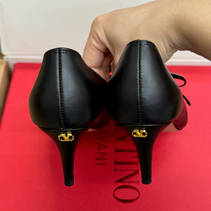 VALENTINO 26S HIGH HEEL SHOES IN BLACK CALFSKIN WITH BOW