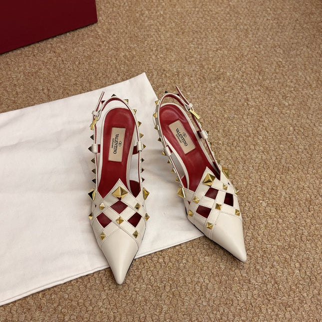 VALENTINO 26S ROCKSTUD SLINGBACK HEELS IN OFF-WHITE CALFSKIN