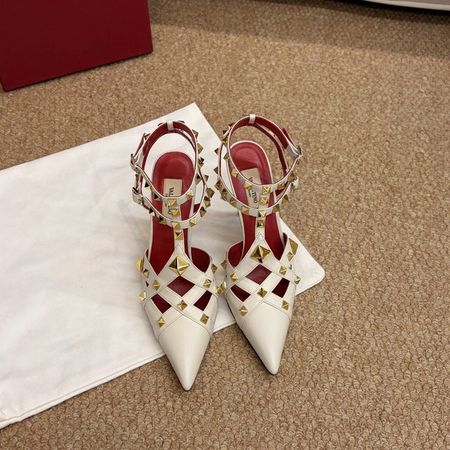 VALENTINO 26S OCKSTUD HEELS IN OFF-WHITE CALFSKIN