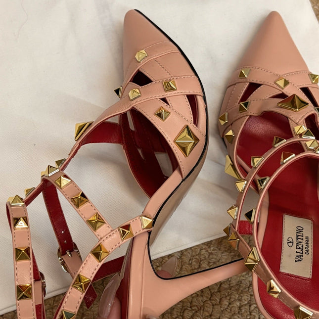 VALENTINO 26S OCKSTUD HEELS IN NUDE PEACH CALFSKIN