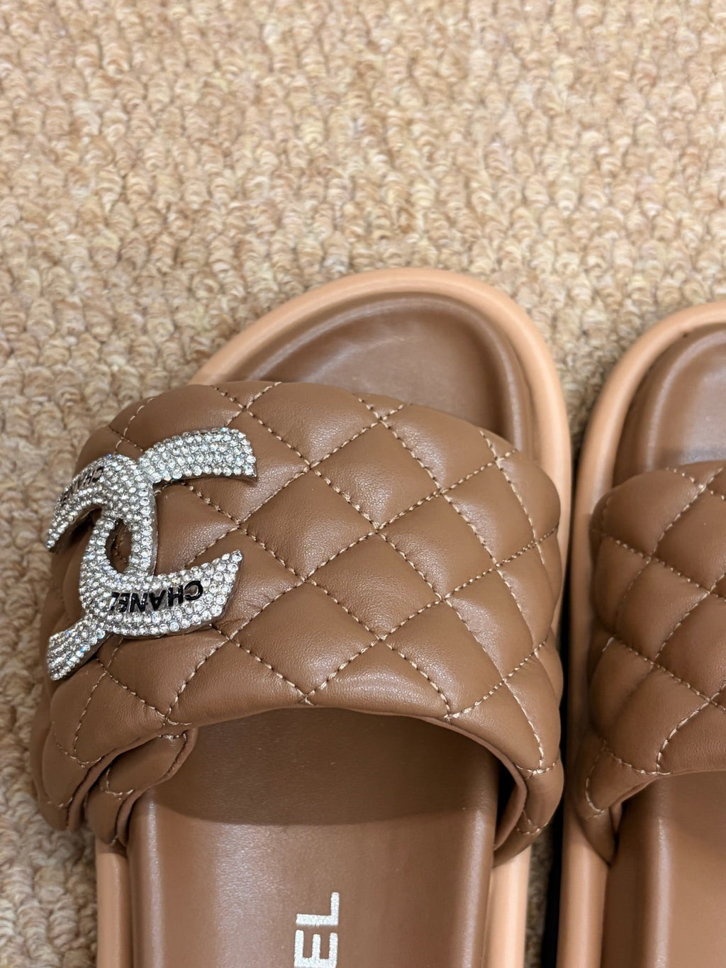 CHANEL 26S SLIDE SANDALS IN BROWN QUILTED CALFSKIN SILVER HARDWARE