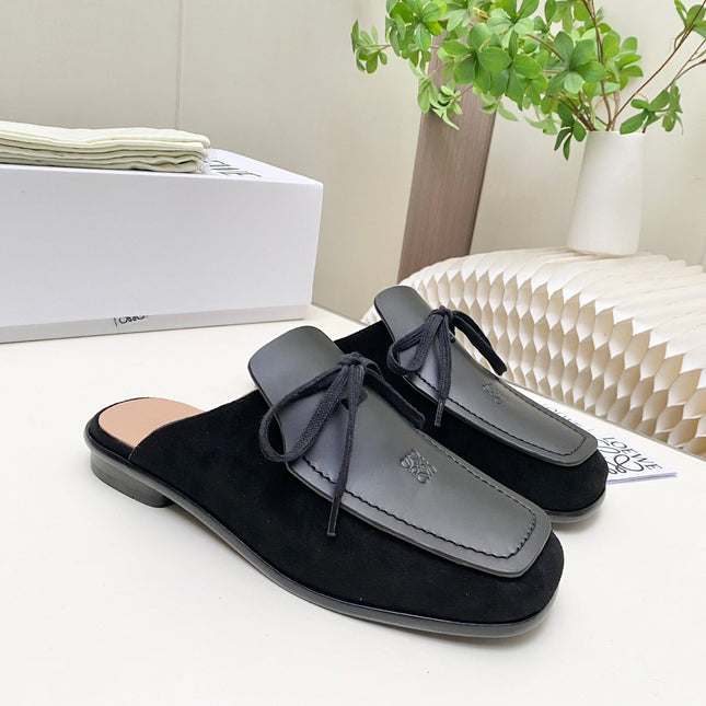 LOEWE 26S FLAT MULES IN BLACK CALFSKIN AND SUEDE