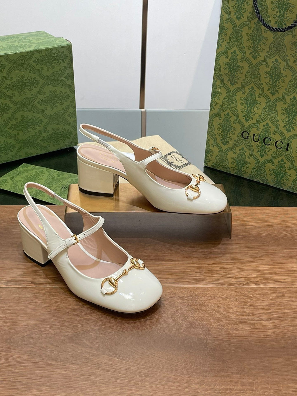 GG HORSEBIT PUMP WHITE GLOSSY LAMBSKIN
