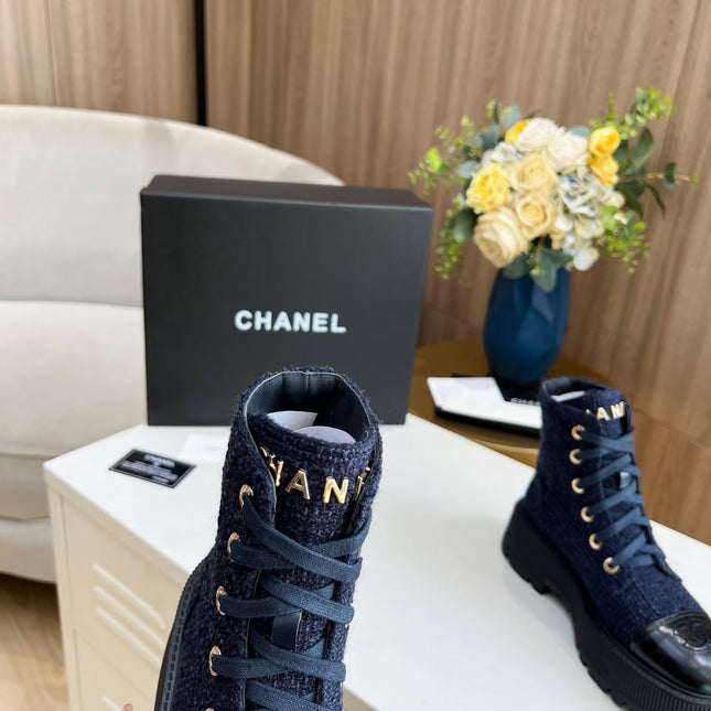 SHORT BOOTS IN DENIM BLUE TWEED AND BLACK CALFSKIN