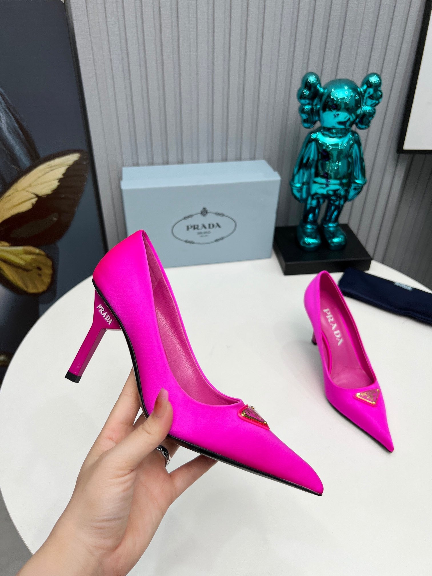 PRADA 26S POINTED TOE PUMPS STILETTO HEEL 80MM IN FUCHSIA PINK SATIN