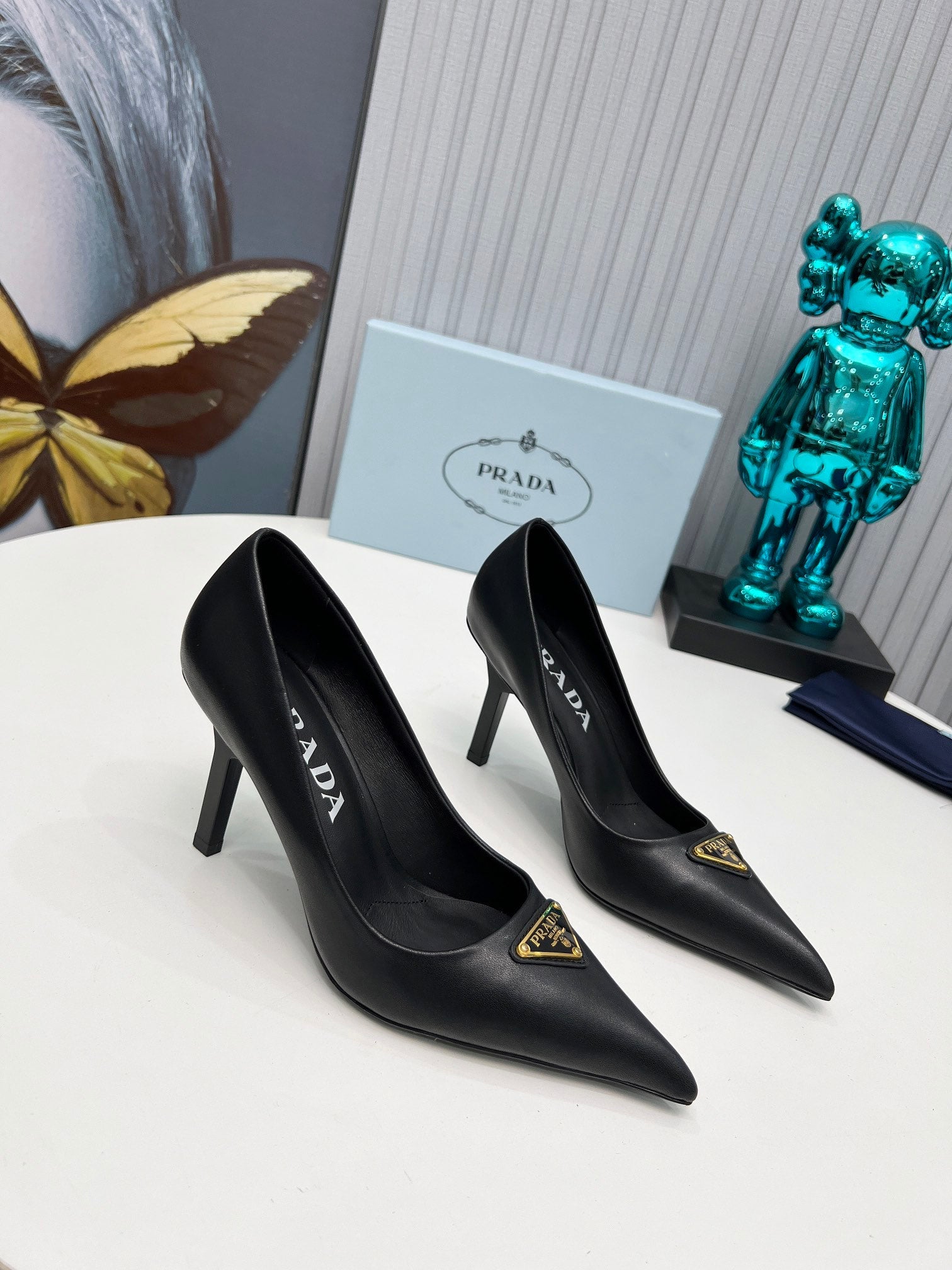 PRADA 26S POINTED TOE PUMPS STILETTO HEEL 80MM IN BLACK CALFSKIN
