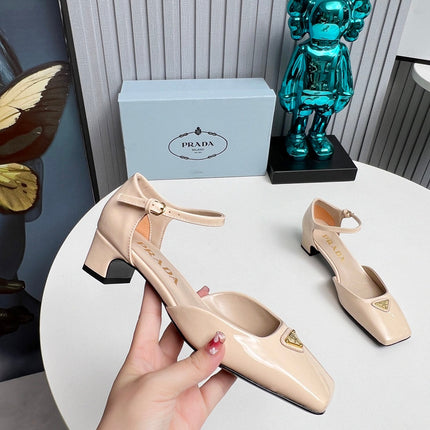 PRADA 26S ANKLE STRAP PUMPS 40MM IN NUDE BEIGE PATENT CALFSKIN TRIANGLE LOGO