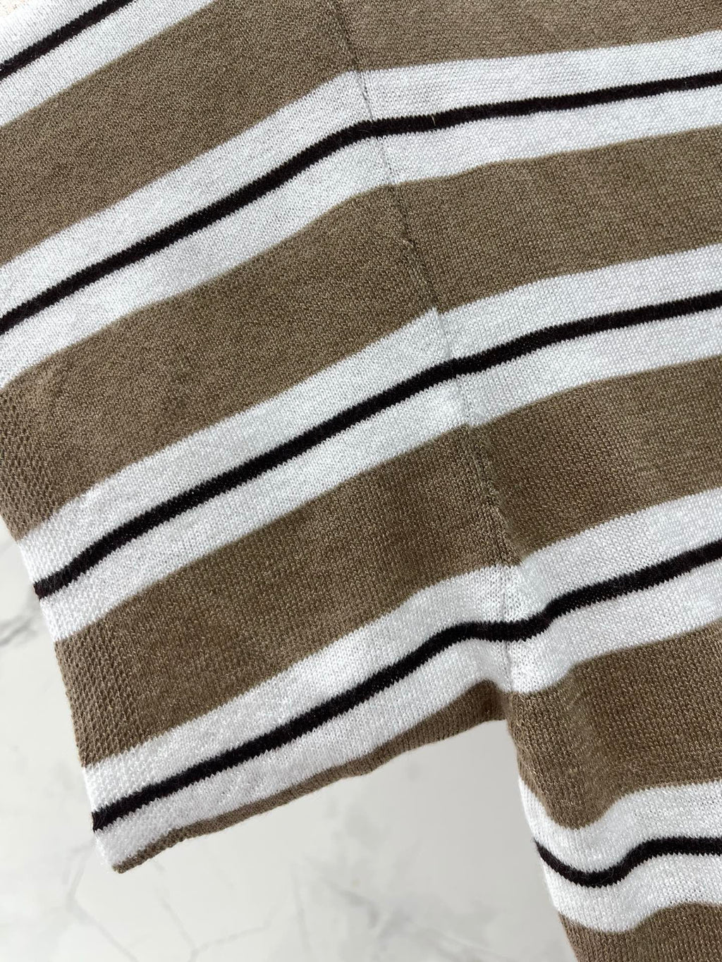 CELINE 26S V NECK SHORT SLEEVE T-SHIRT 207