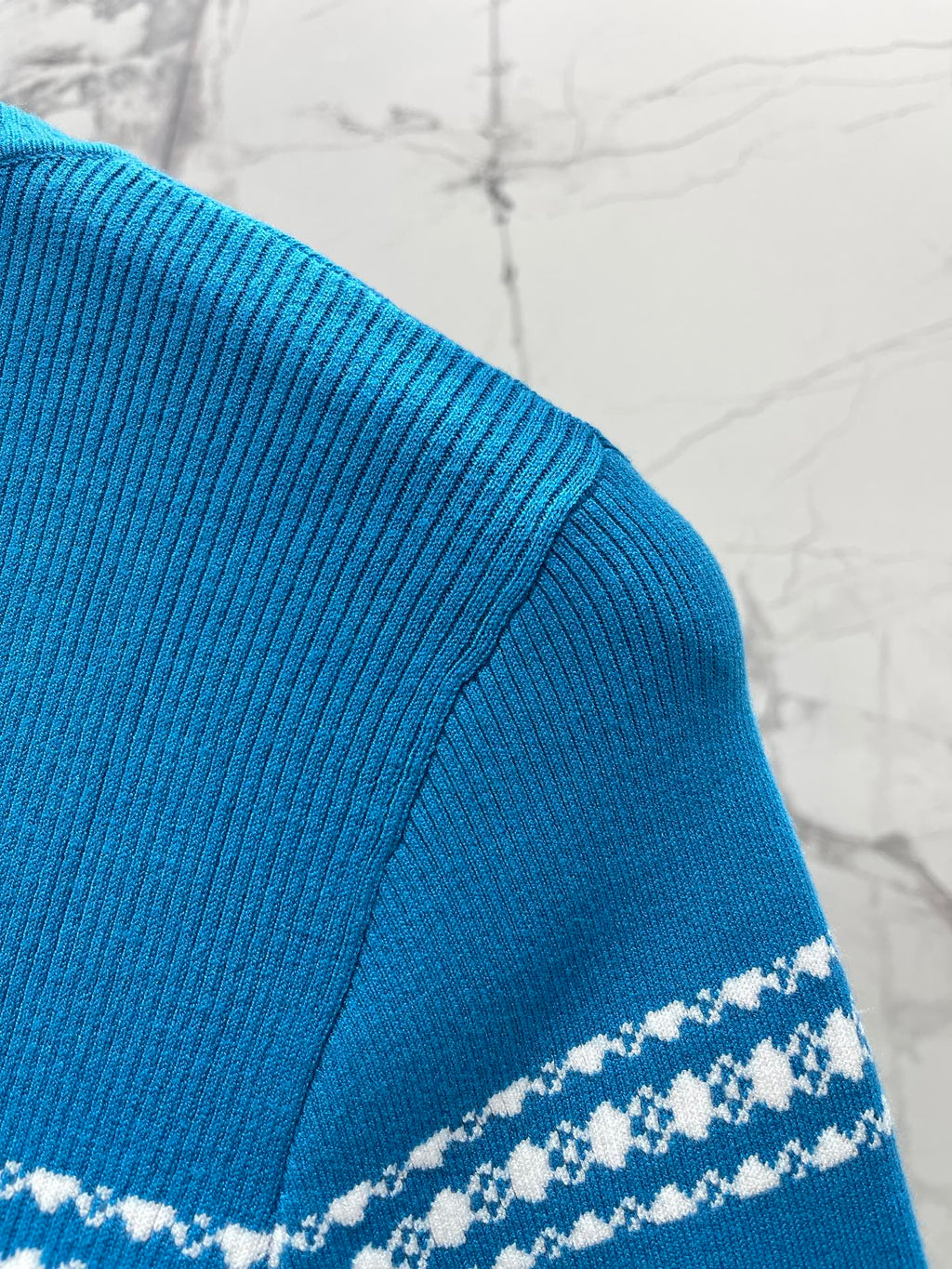 LV 26S SHORT-SLEEVED SWEATER STYLE 259