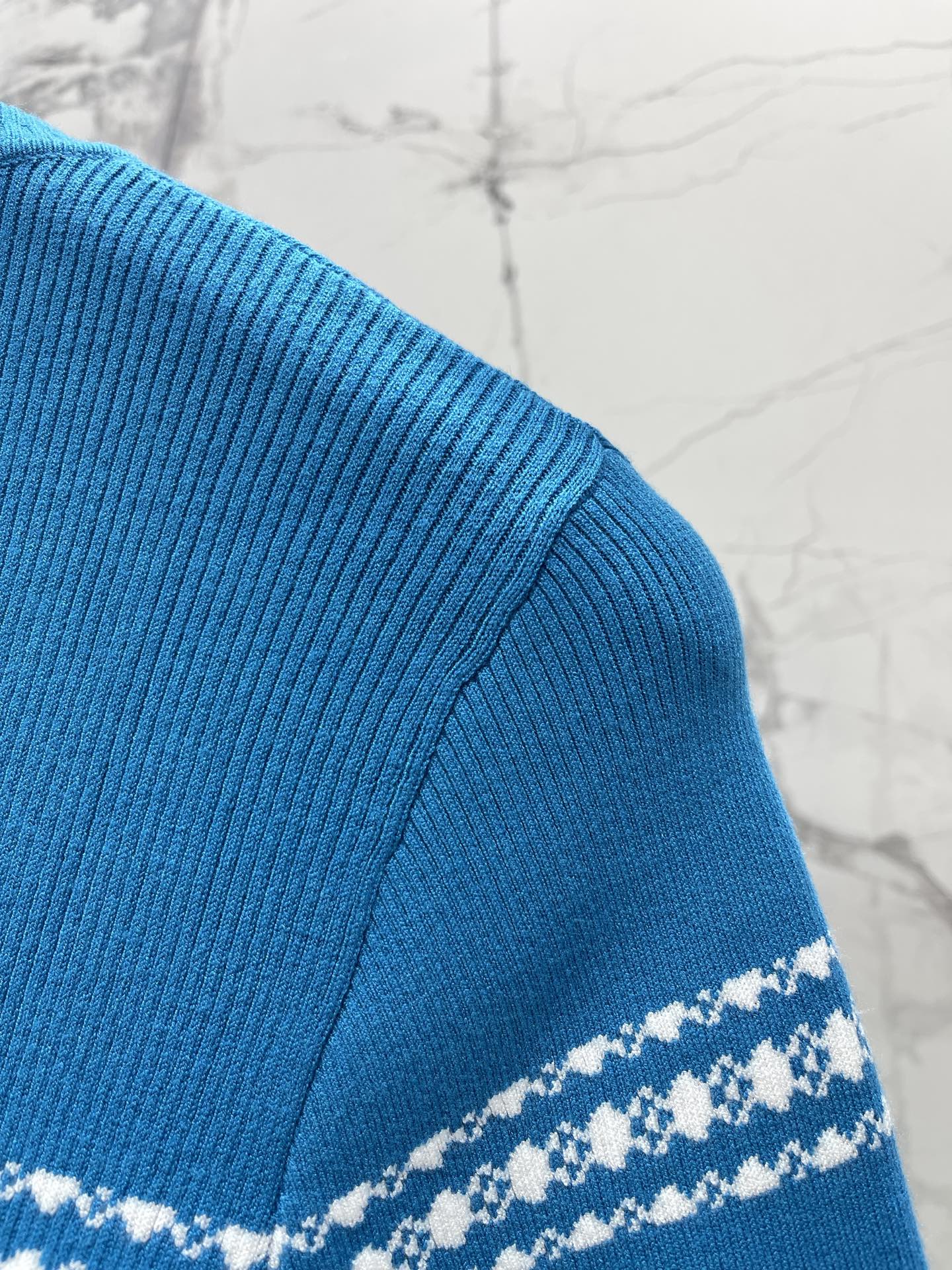 LV 26S SHORT-SLEEVED SWEATER STYLE 259