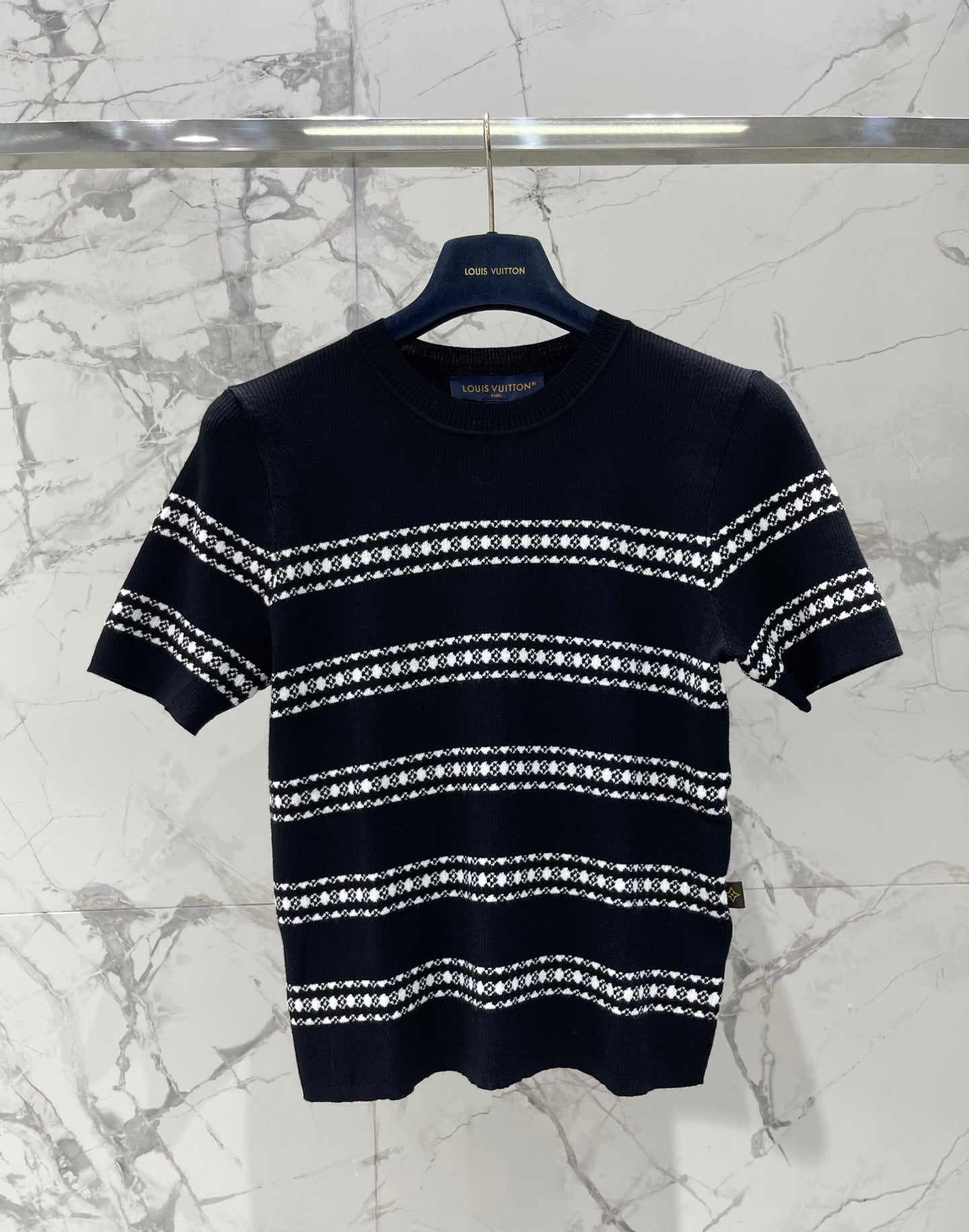 LV 26S SHORT-SLEEVED SWEATER STYLE 258