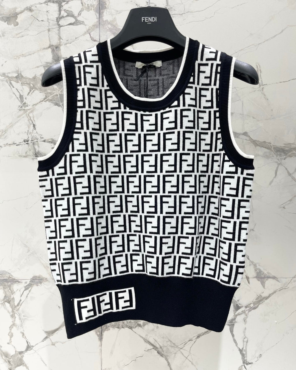 FENDI 26S KNIT TANK TOP 046