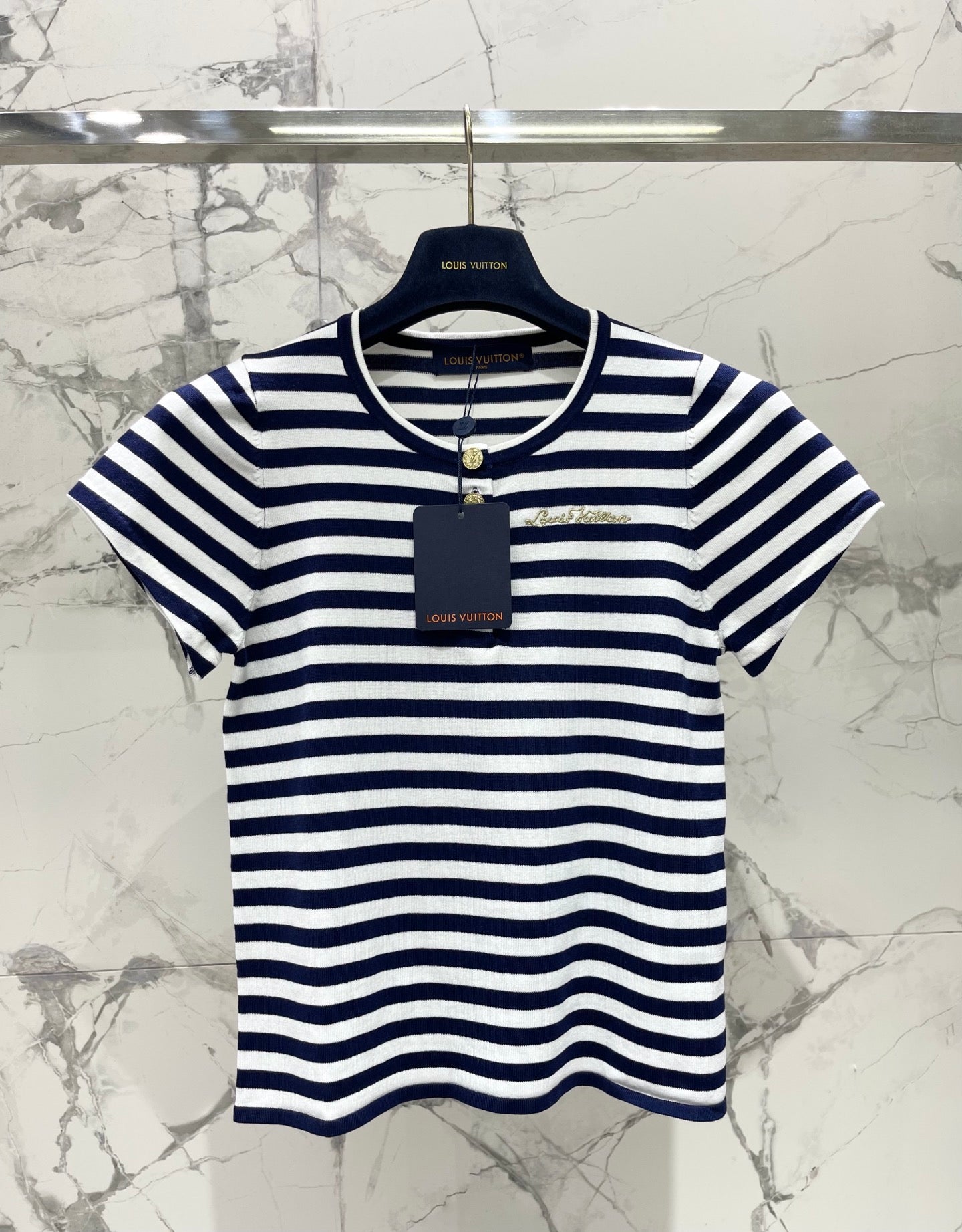 LV 26S T-SHIRT STYLE 199
