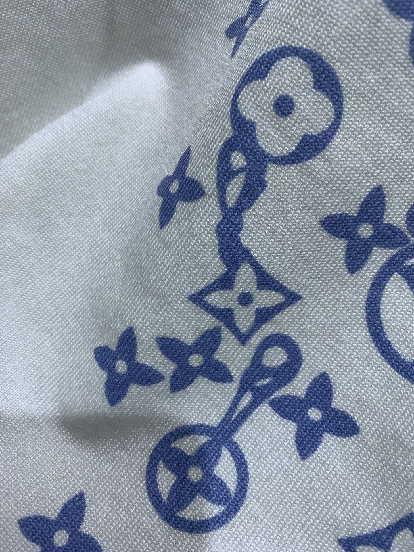 LV 26S SHORT-SLEEVED SWEATER STYLE 188