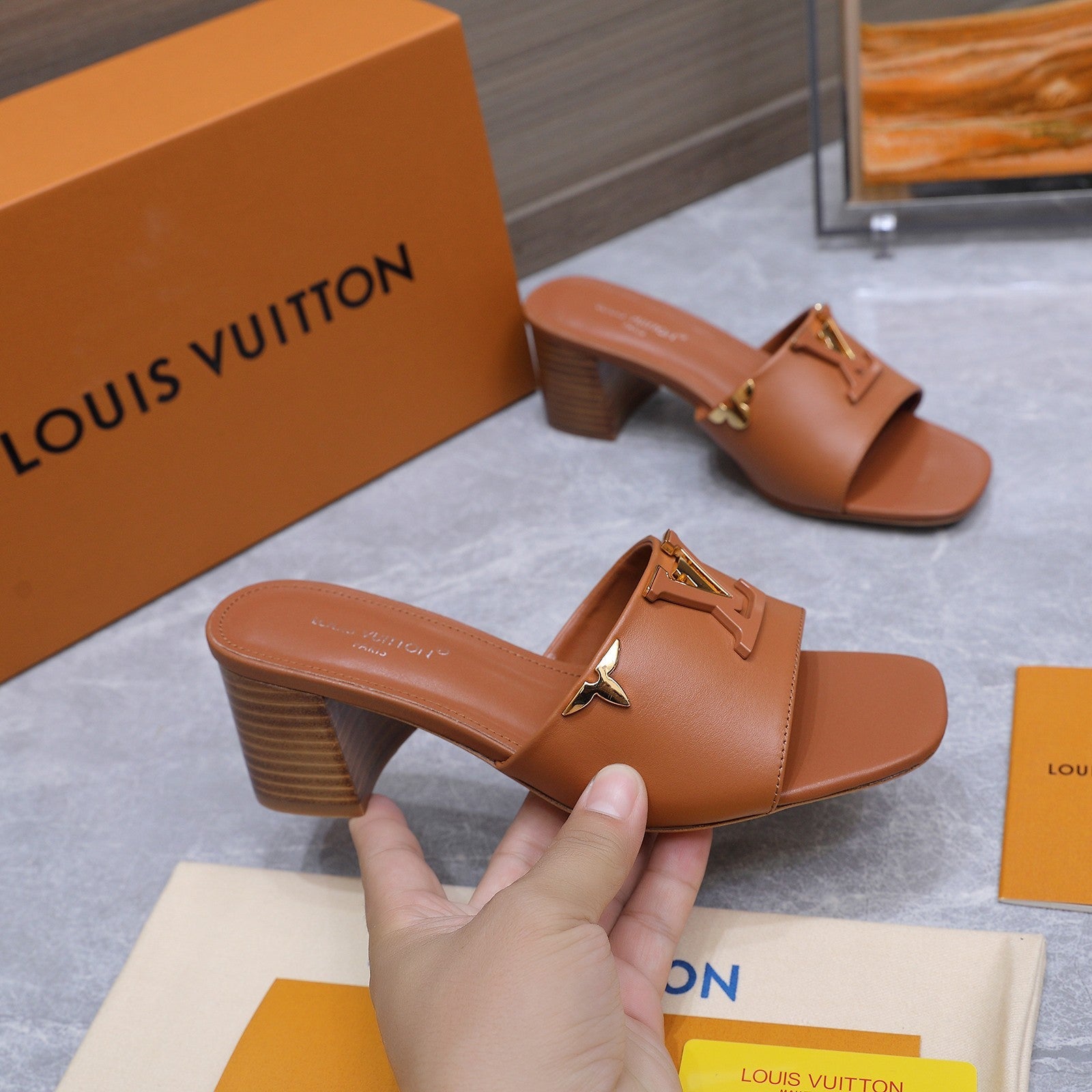 LV 26S BLOCK HEEL MULE SANDALS 55MM IN ORANGE BROWN CALFSKIN GOLD HARDWARE