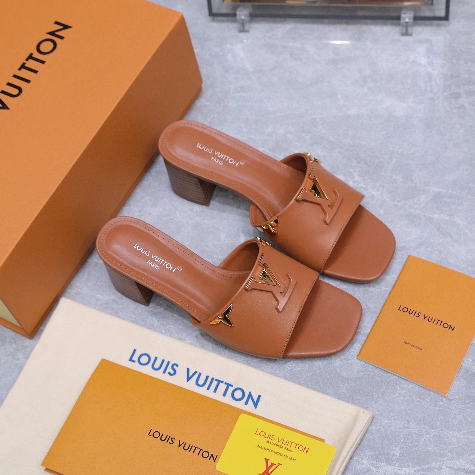 LV 26S BLOCK HEEL MULE SANDALS 55MM IN ORANGE BROWN CALFSKIN GOLD HARDWARE