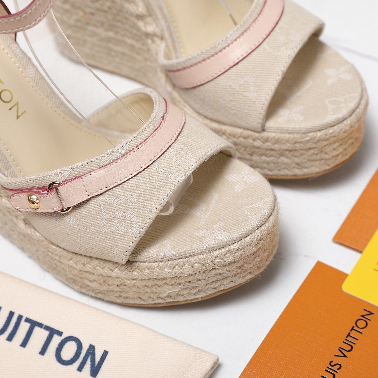 LV 26S HELIOS WEDGE SANDAL 120MM IN BEIGE DENIM