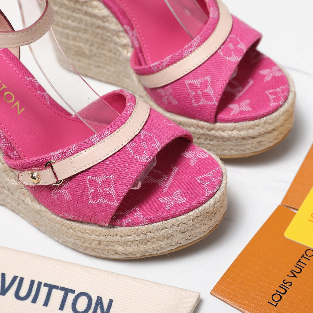 LV 26S HELIOS WEDGE SANDAL 120MM IN FUCHSIA PINK DENIM