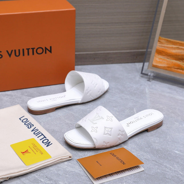 LV 26S FLAT SLIDE SANDALS IN WHITE CALFSKIN EMBOSSED MONOGRAM LOGO
