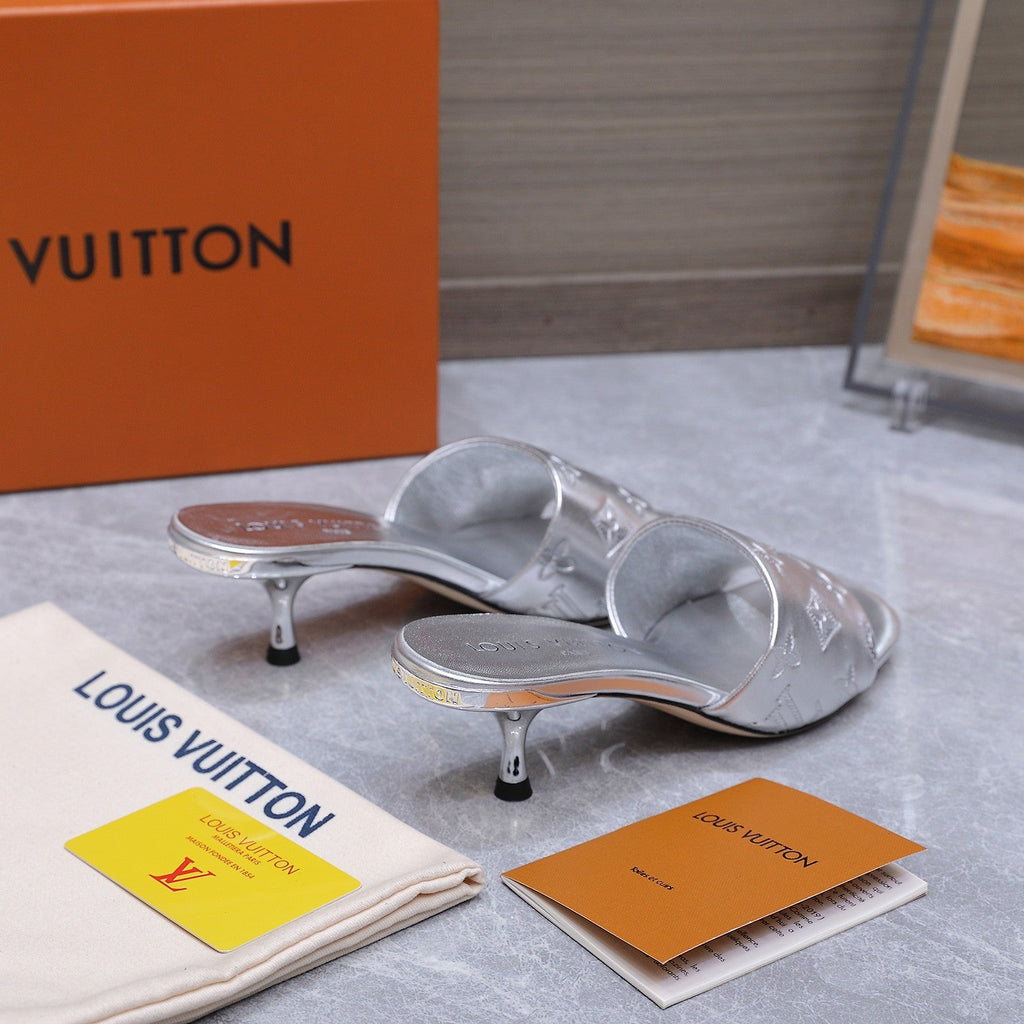 LV 26S 6AM MULE 55MM IN SILVER CALFSKIN EMBOSSED MONOGRAM LOGO