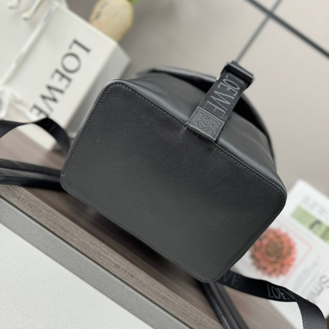 LOE 41 SMALL CONVERTIBLE BACKPACK IN BLACK CLASSIC CALFSKIN