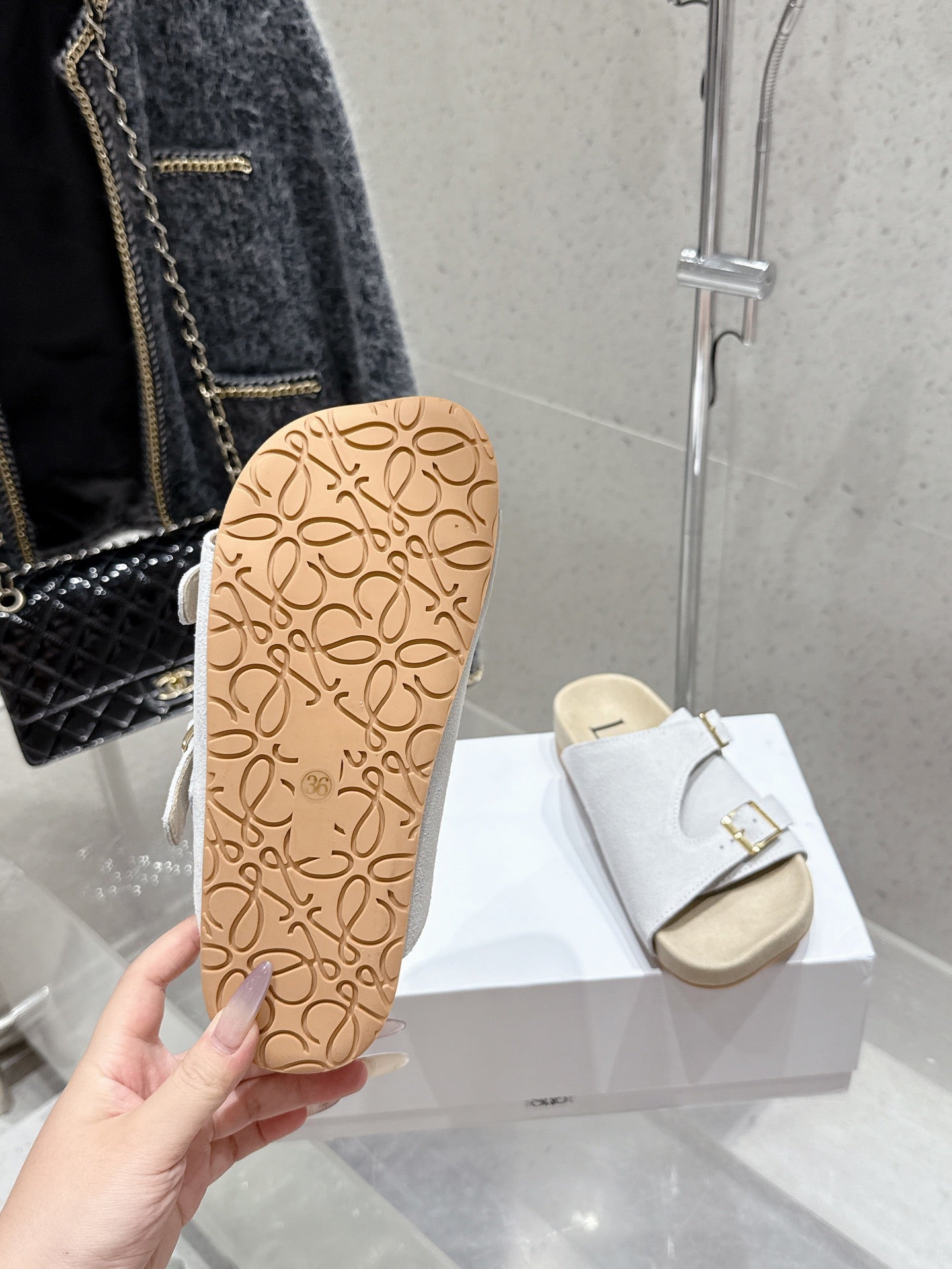 LOEWE 26S EASE SLIDE IN WHITE SUEDE