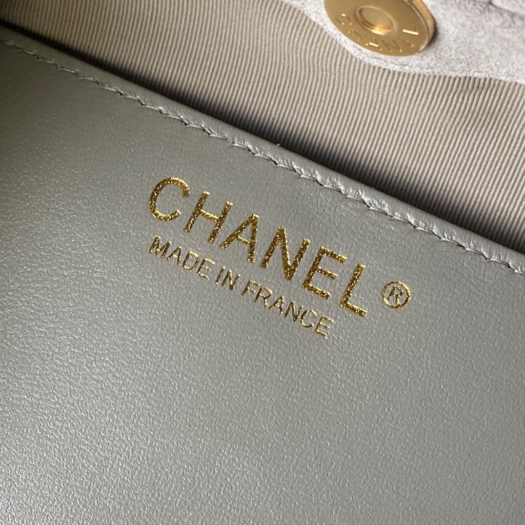 CHANEL 26S HAND BAG 32 IN LIGHT GREY BEIGE SUEDE