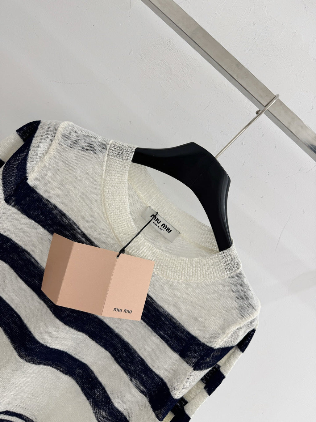 MIUMIU 26S SHORT-SLEEVED SWEATER STYLE 1097