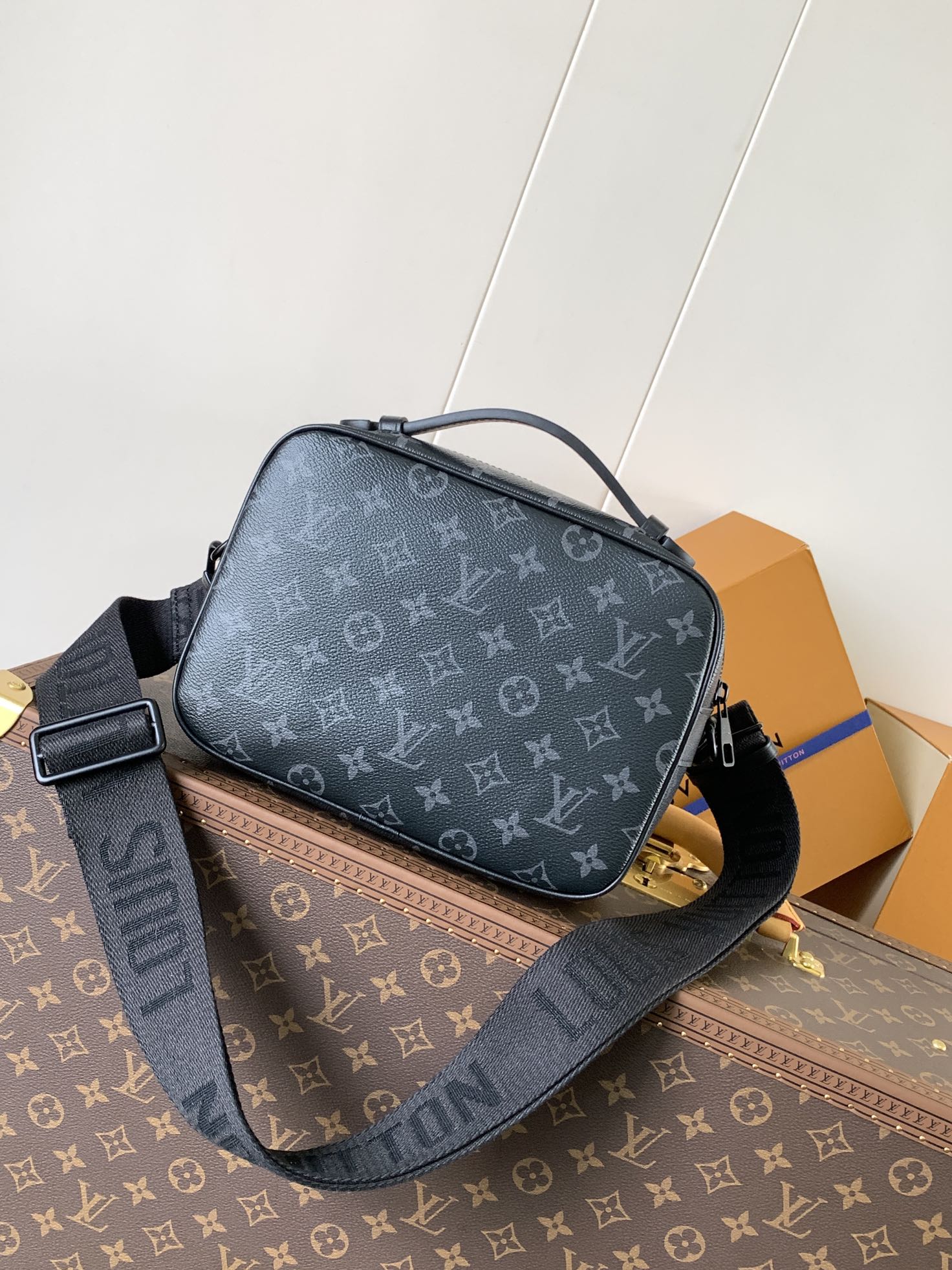 LV 26S S LOCK CROSSBODY BAG 22 IN CHARCOAL GRAY EMBOSSED TAURILLON LEATHER