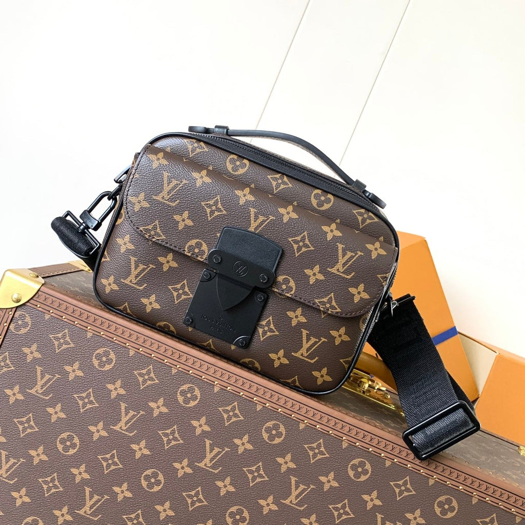 LV 26S S LOCK CROSSBODY BAG 22 IN BROWN EMBOSSED TAURILLON LEATHER