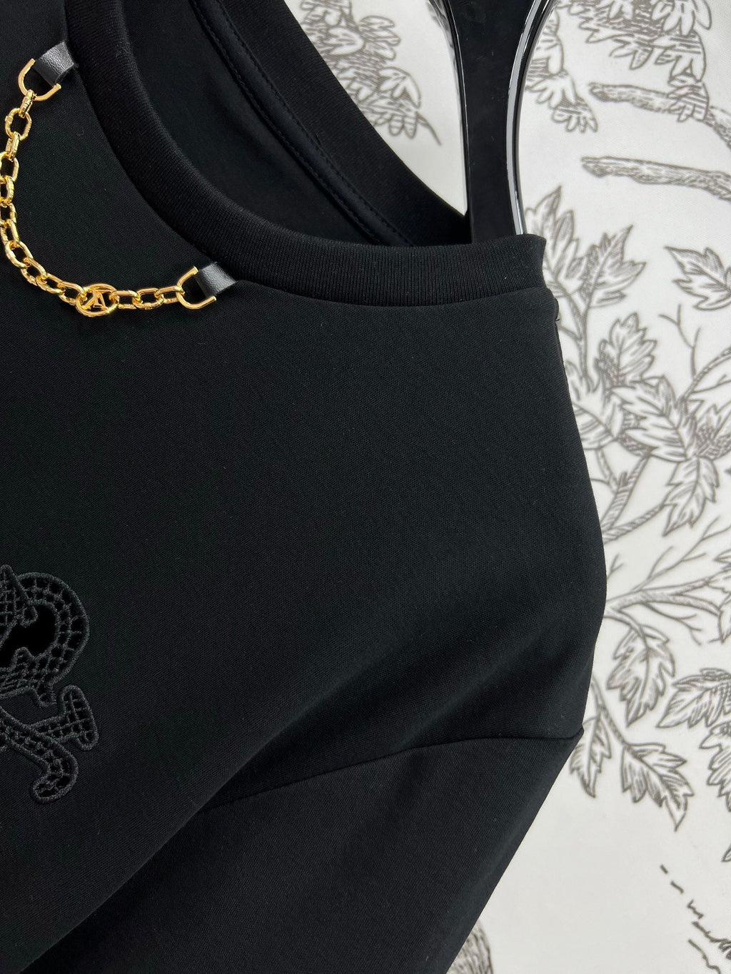 LV 25S SHORT SLEEVE T-SHIRT WITH EMBROIDERED LOGO 263035