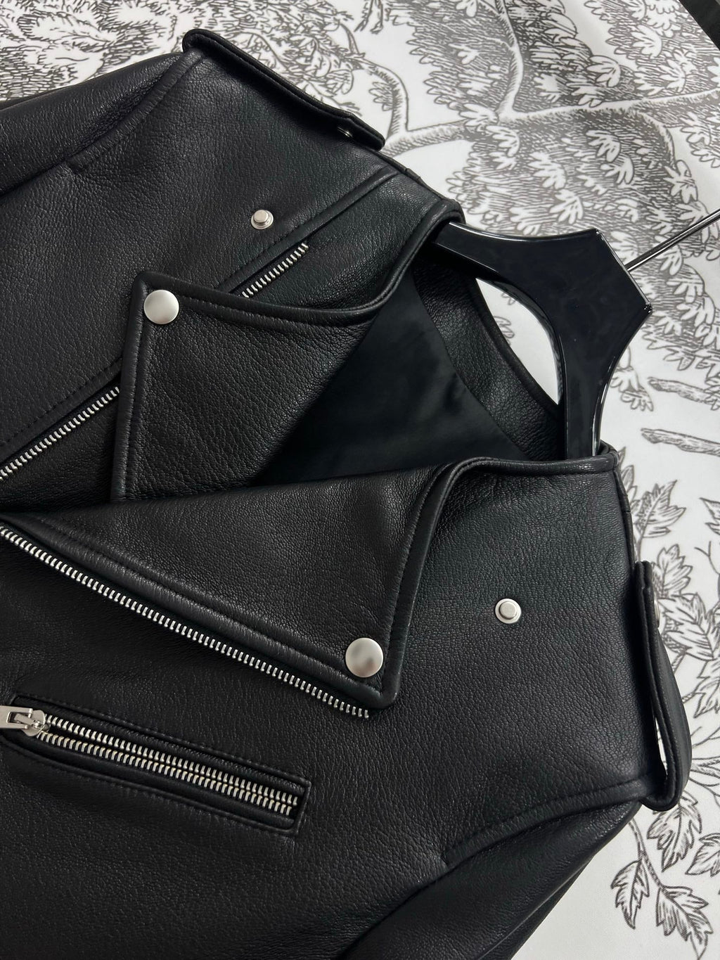 PRADA SHORT CALFSKIN JACKET 274473