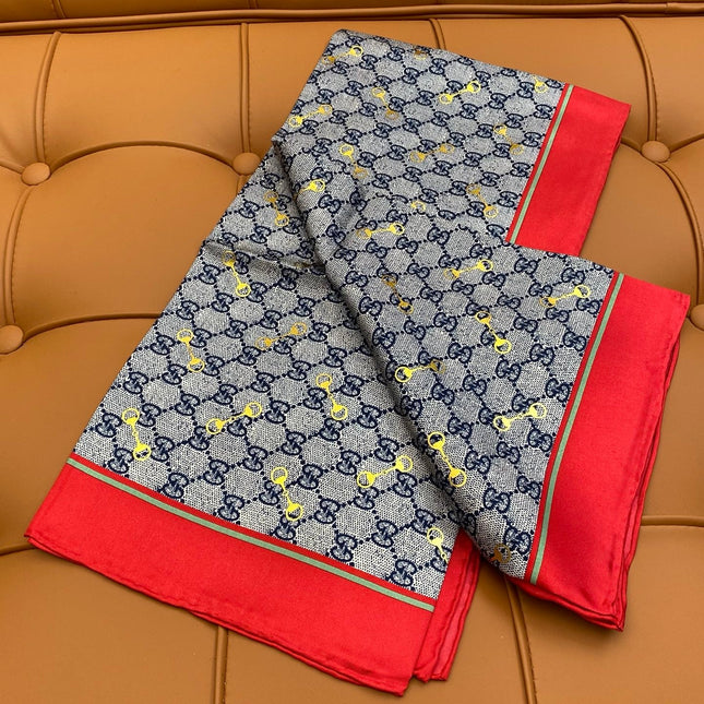 GUCCI 25S SCARF 90 IN SILK 718515