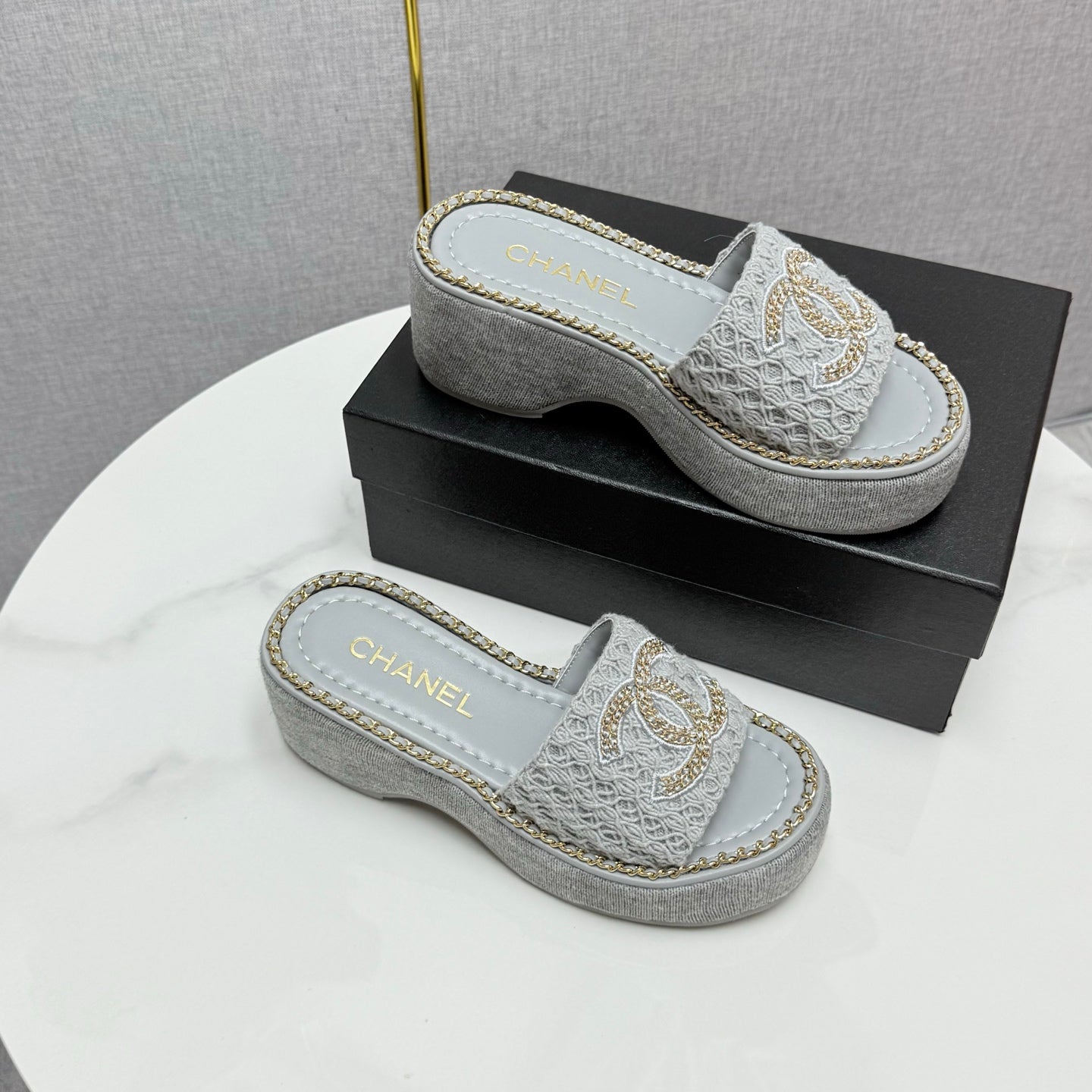 CC WEDGE SOLE SANDALS 25S IN DUSTY BLUE GREY FABRIC WITH LOGO