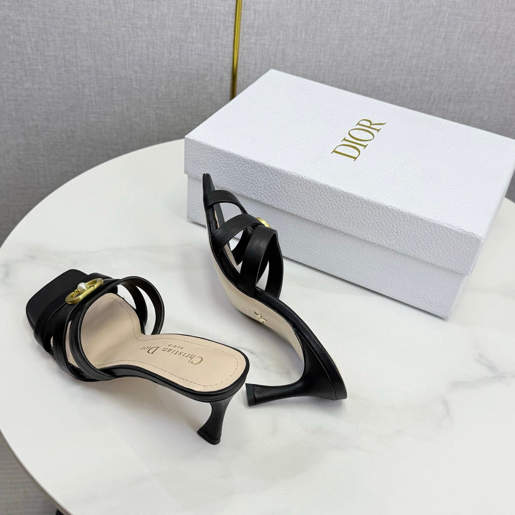 DIOR 26S 30 MONTAIGNE HIGH-HEELED IN BLACK CALFSKIN GOLD HARDWARE