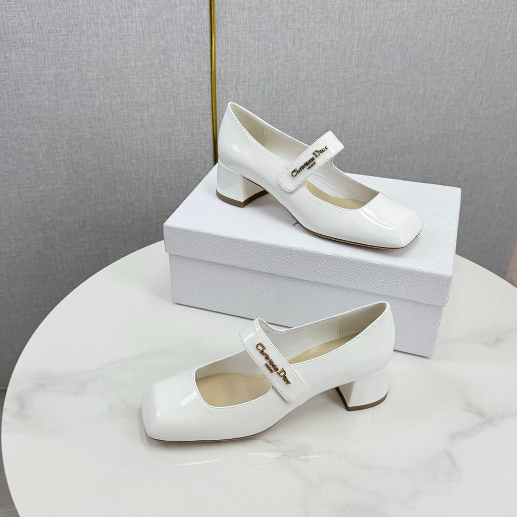 DIOR 26S MARY JANE HIGH HEELS 40MM IN WHITE PATENT CALFSKIN GOLD HARDWARE