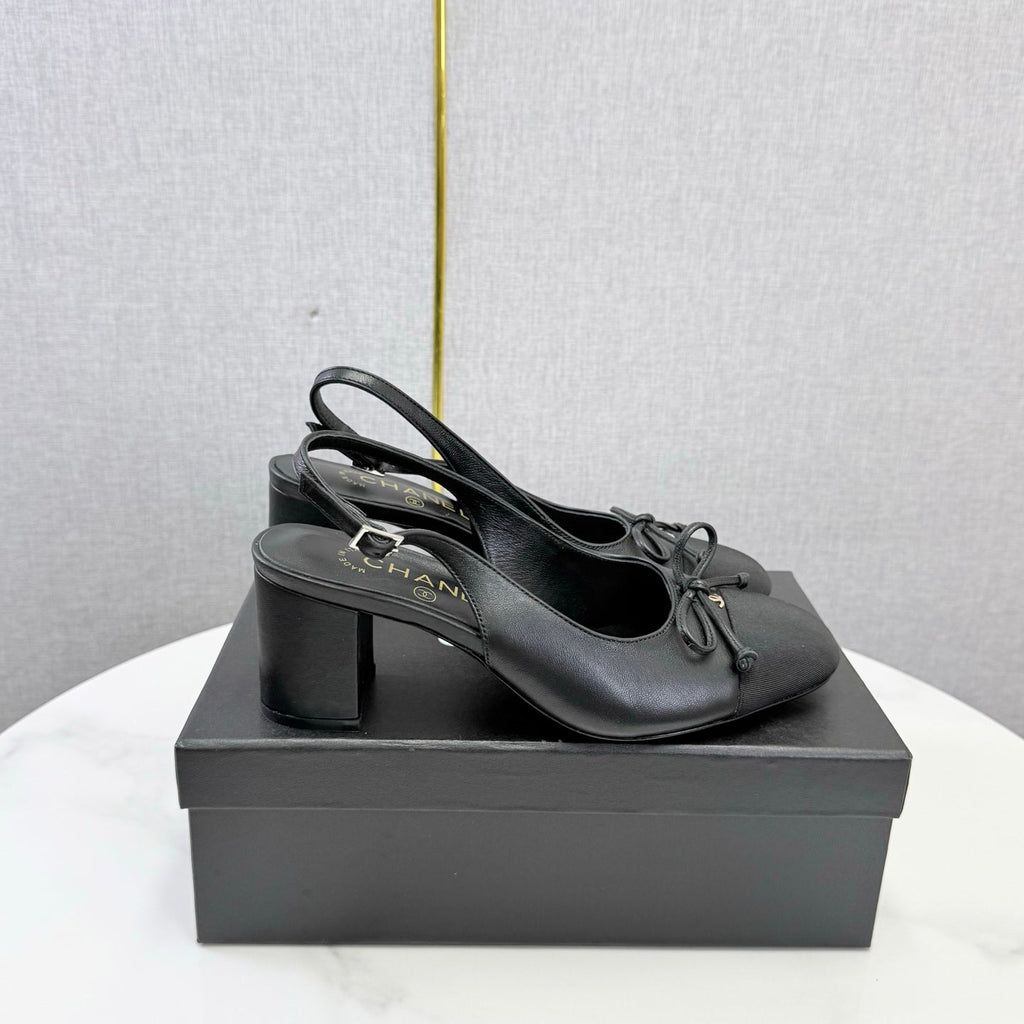CHANEL 26S SLINGBACK HEELS 45 MM IN BLACK LAMBSKIN AND FABRIC
