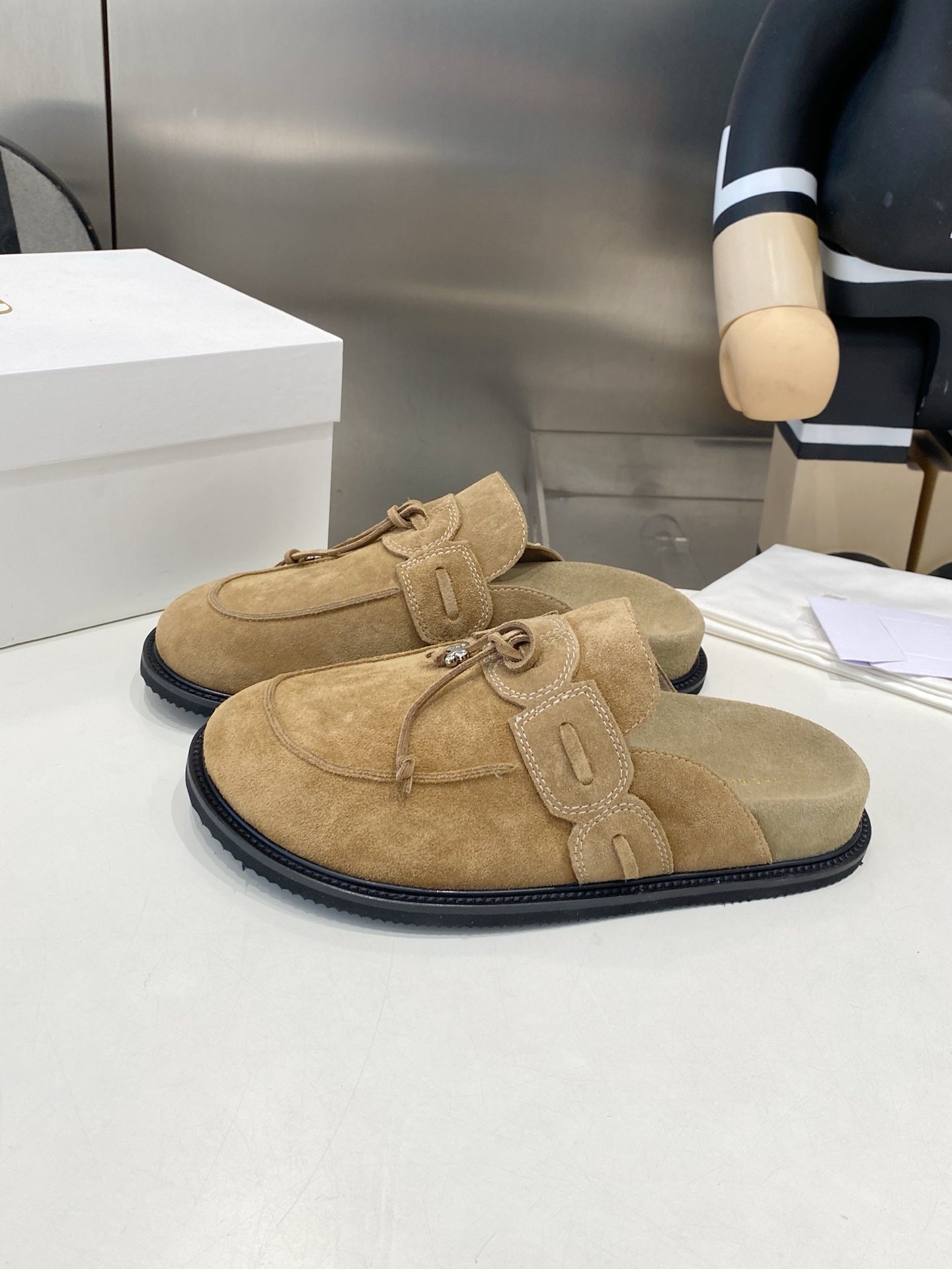 THE ROW 26S KNOT DETAIL MULE LOAFERS IN SAND BEIGE SUEDE