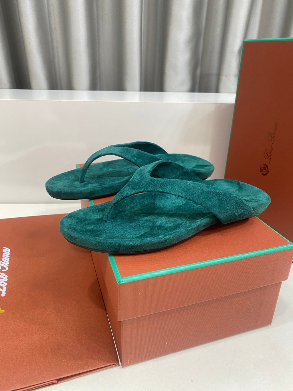 LP 26S THONG SANDALS IN DEEP TEAL GREEN SUEDE