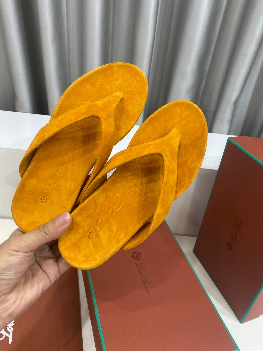 LP 26S THONG SANDALS IN MUSTARD YELLOW SUEDE