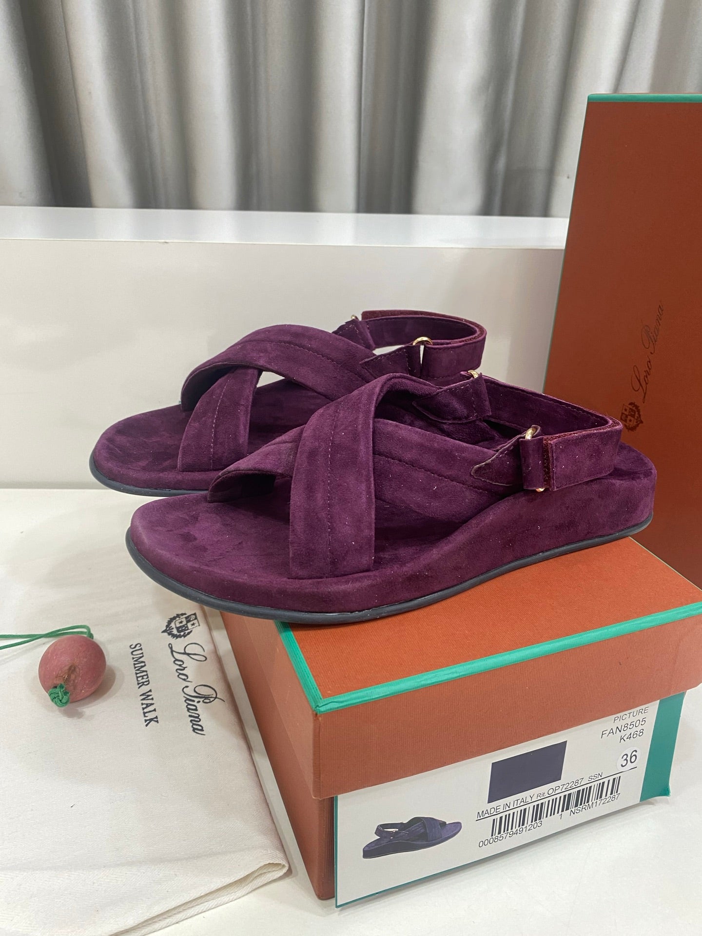 LP 26S CROSS-STRAP SANDALS IN DARK PURPLE SUEDE